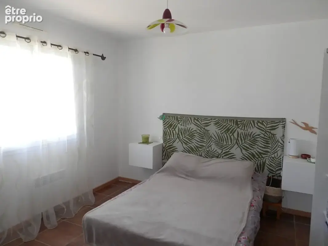 Maison mitoyenne par le garage récente et économe - photo 5
