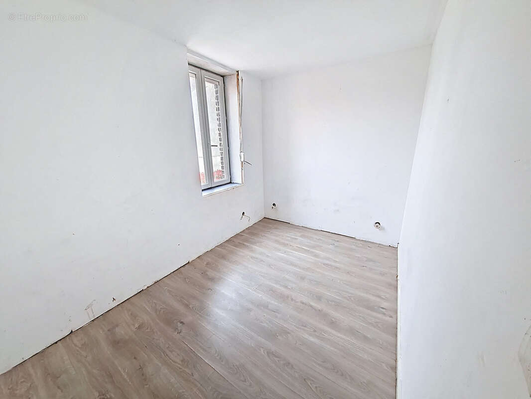 Maison semi individuelle 3 chambres 59220 Wavrechain sous Denain - photo 8