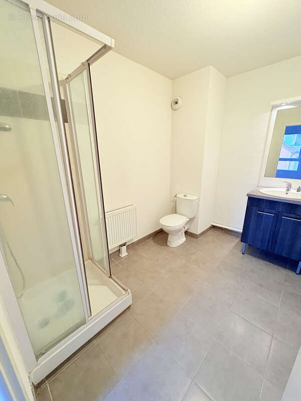 Appartement à FOLLAINVILLE-DENNEMONT