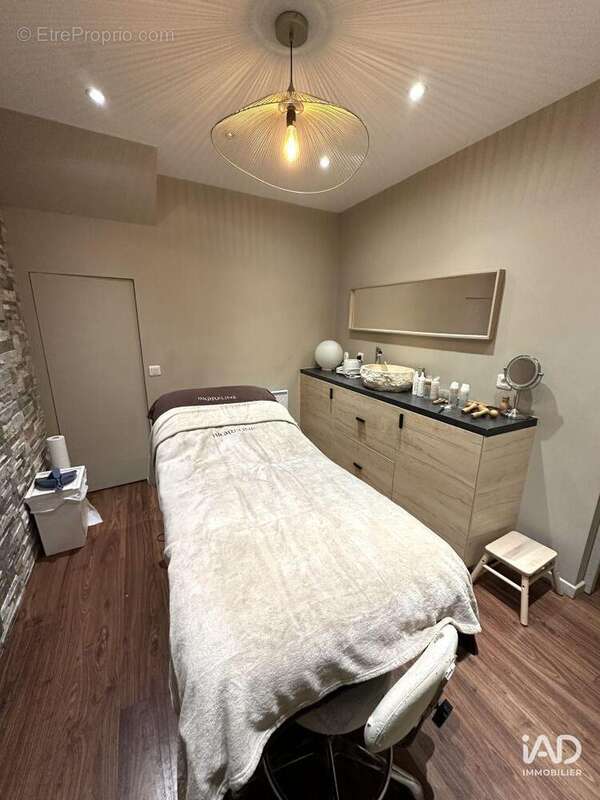 Photo 6 - Commerce à PALAISEAU