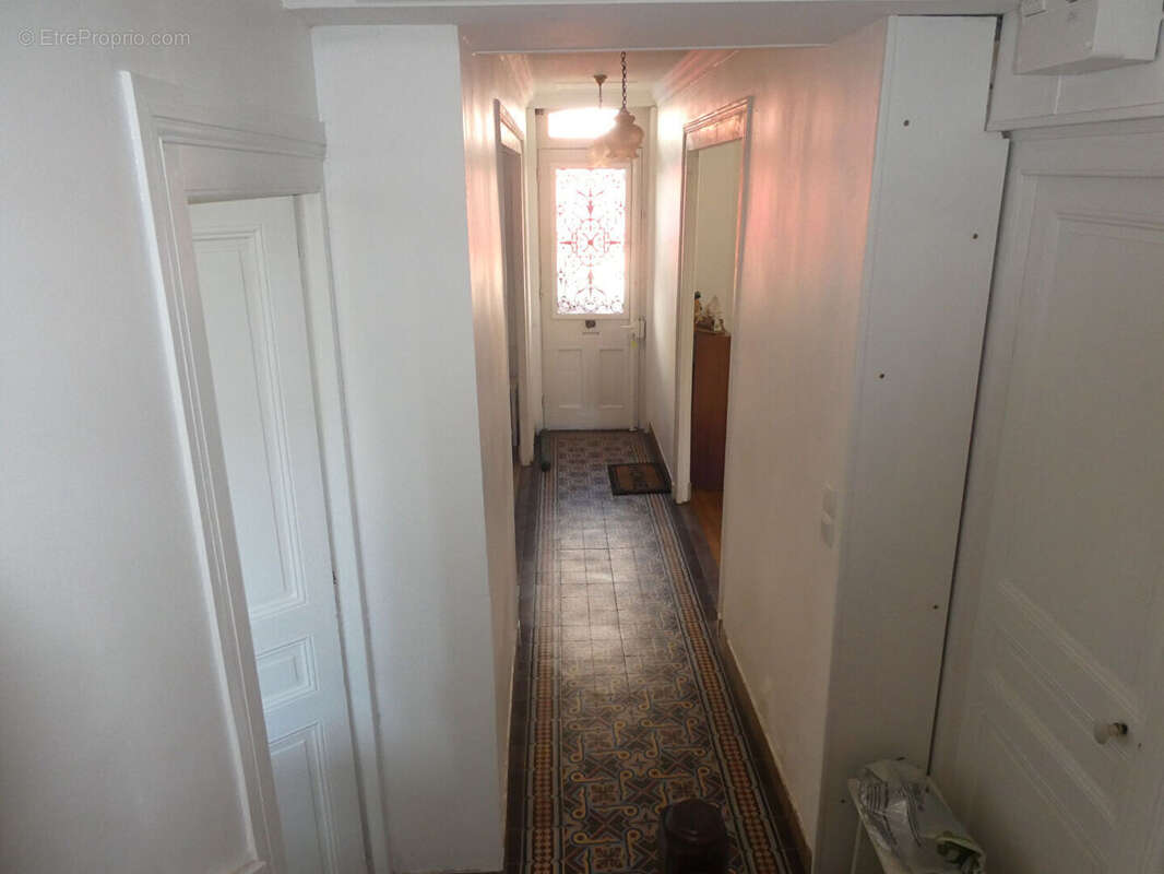 Maison Pont L Eveque, 159 m², 6ch, 1sdb, 1sdd, garage, cour intérieure - photo 13
