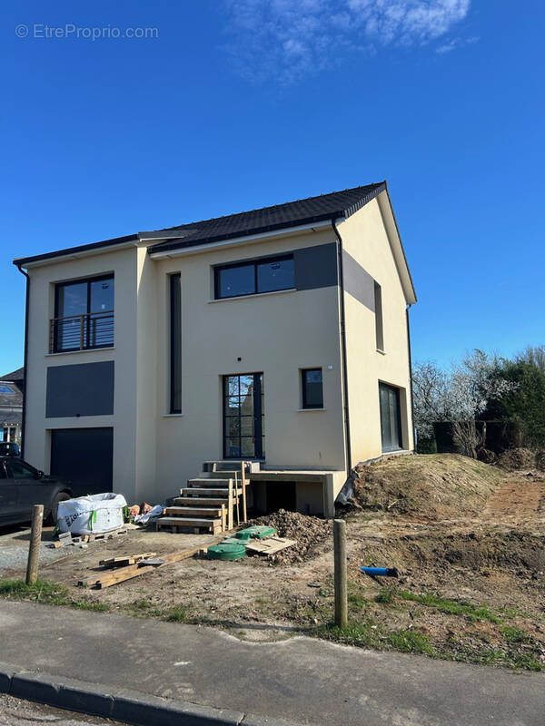 Maison à SAINT-JACQUES-SUR-DARNETAL