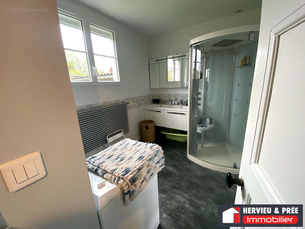 Maison à OUISTREHAM