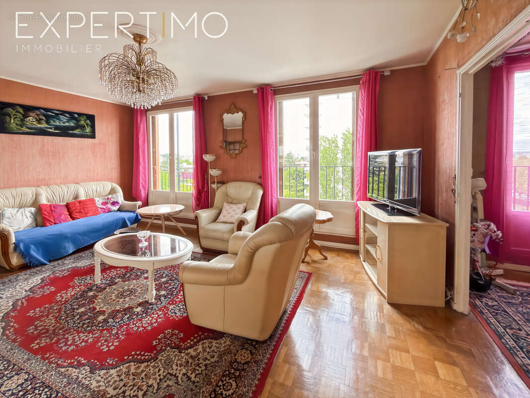 Appartement à EPINAY-SUR-SEINE