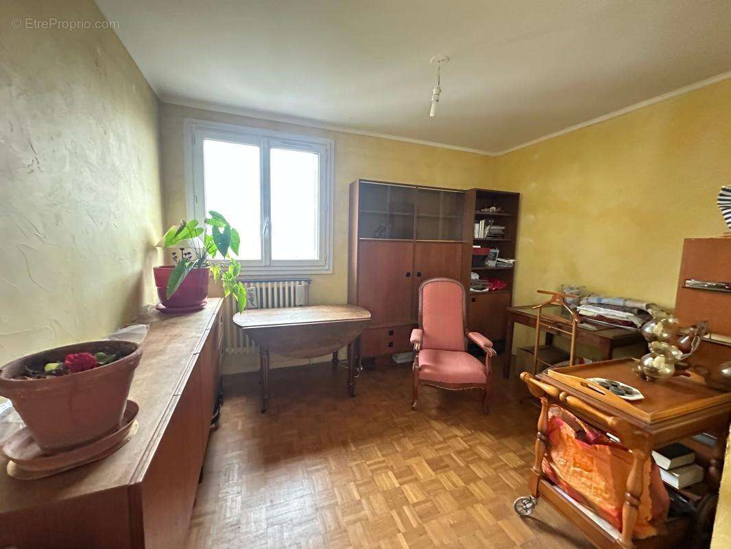 Appartement À Vendre T3/4 - photo 4