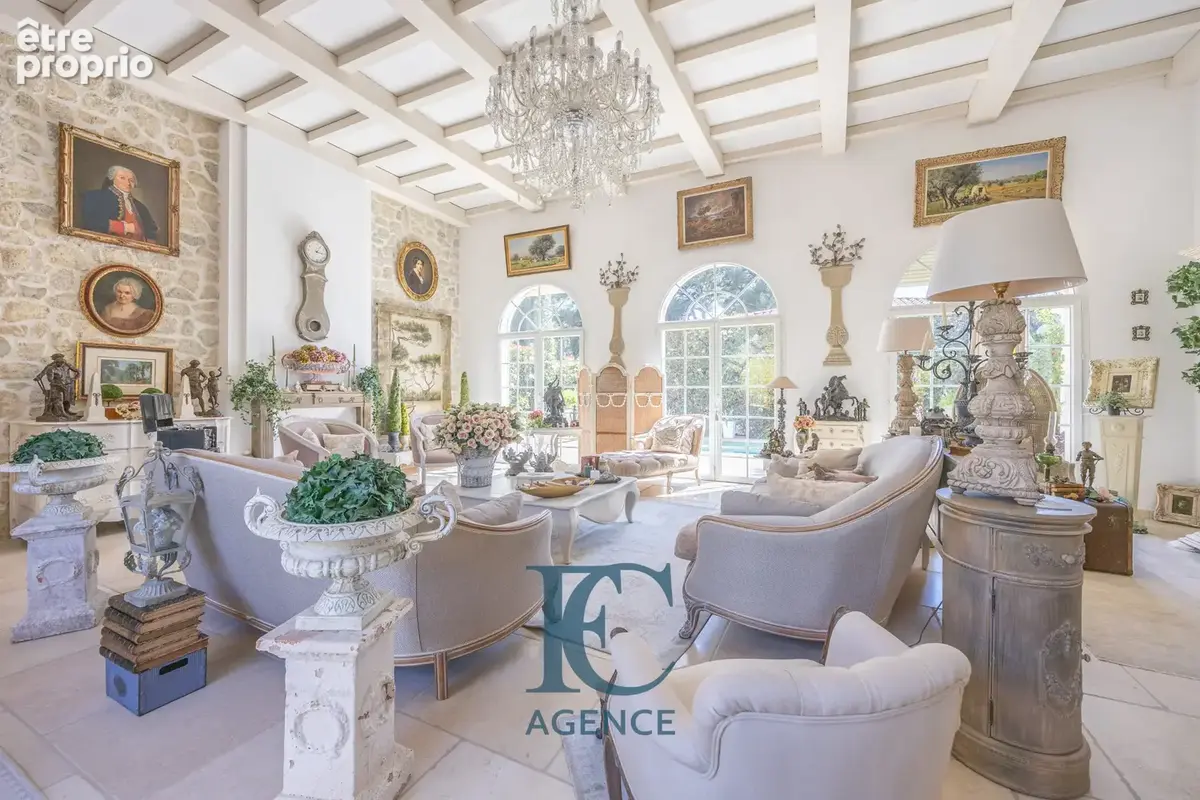 Villa de 225 m2 de plain-pied au calme près des plages - photo 2