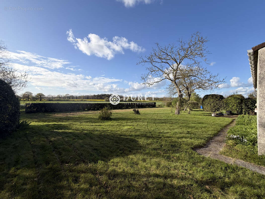 Maison à TREIZE-SEPTIERS