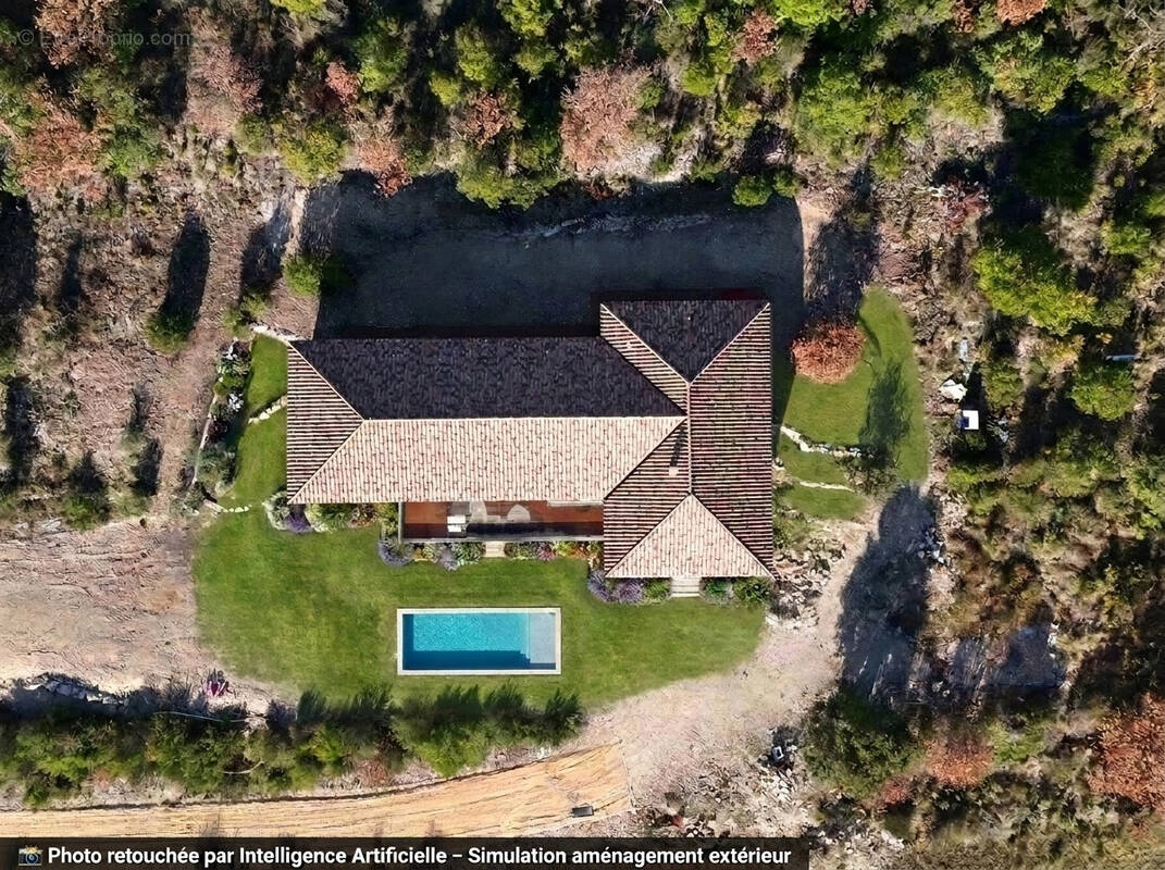 Maison à NANS-LES-PINS