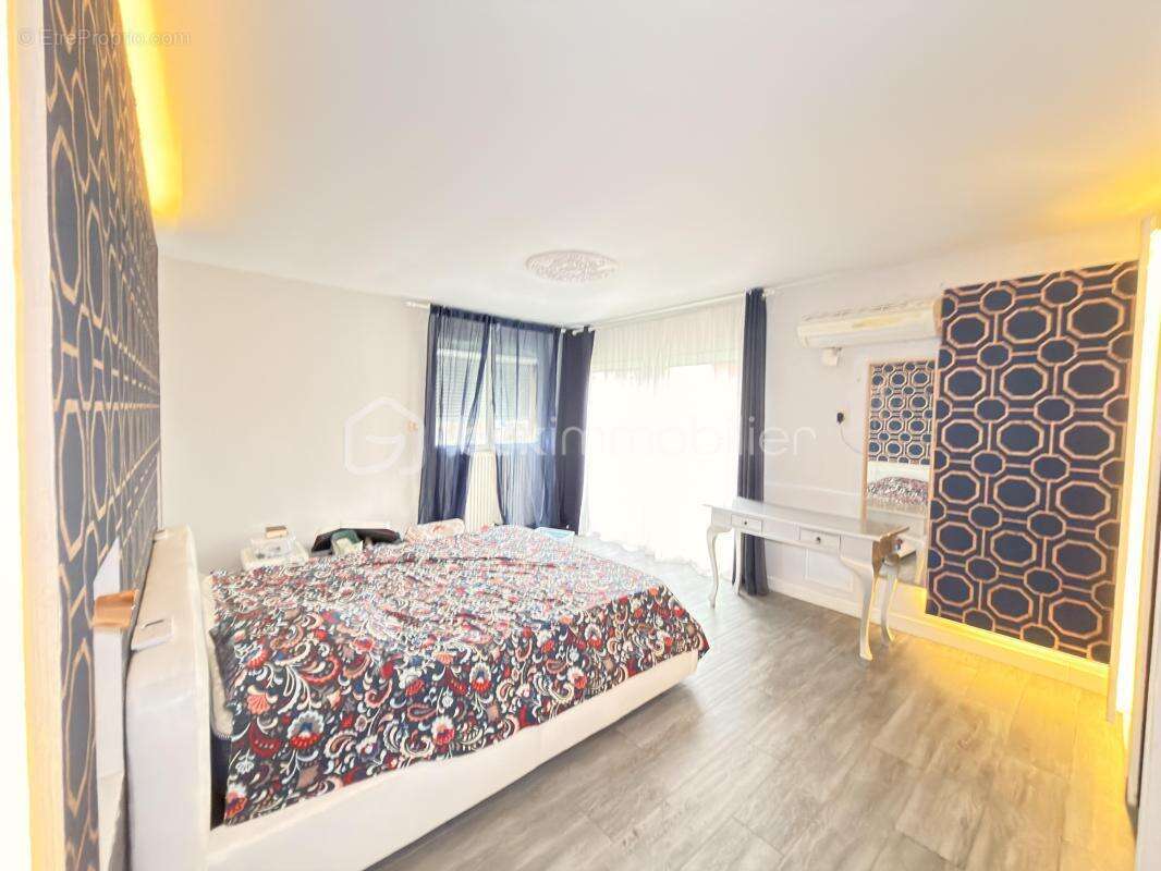 Maison à LIVRY-GARGAN