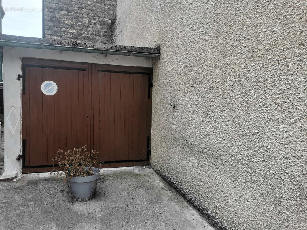 Maison de village en pierres sur MONTALIEU-VERCIEU - photo 13