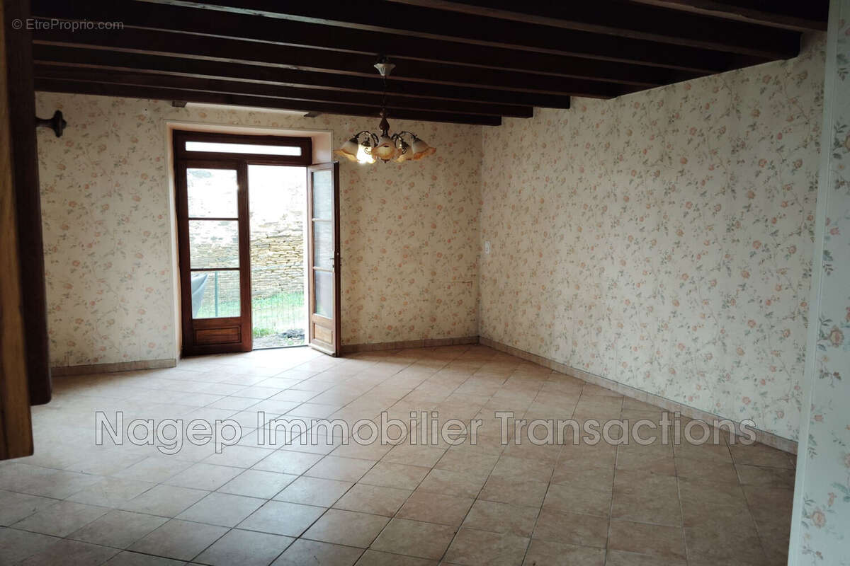 Maison à PREVERANGES
