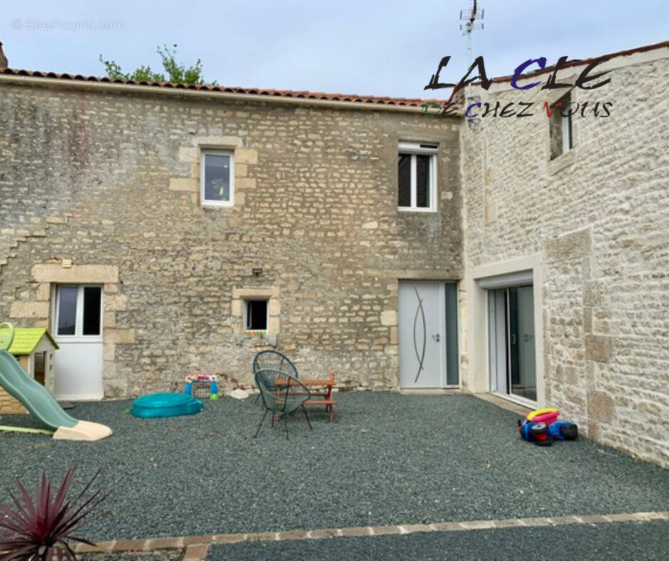 Maison à BENET