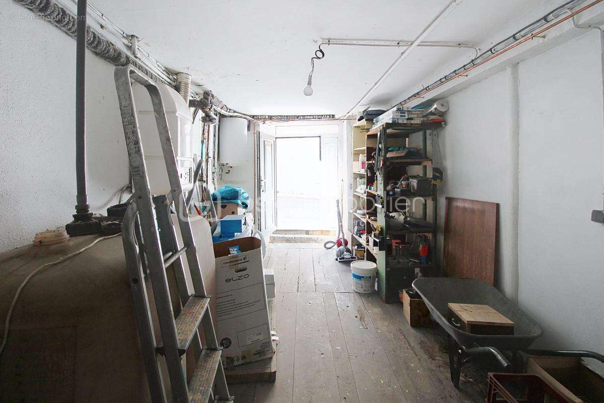 Maison à SAINT-JEAN-DU-BRUEL