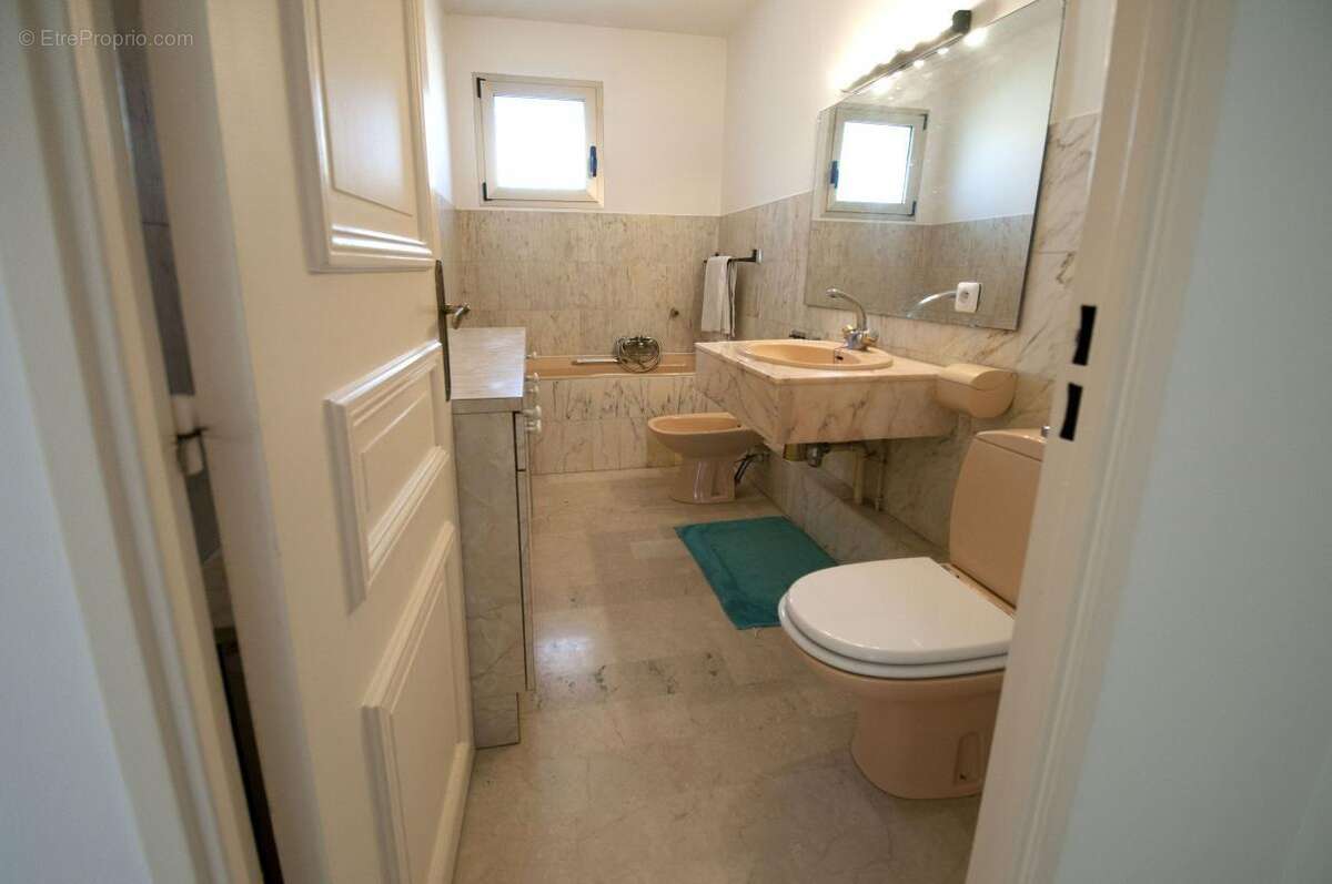 Appartement à CAGNES-SUR-MER