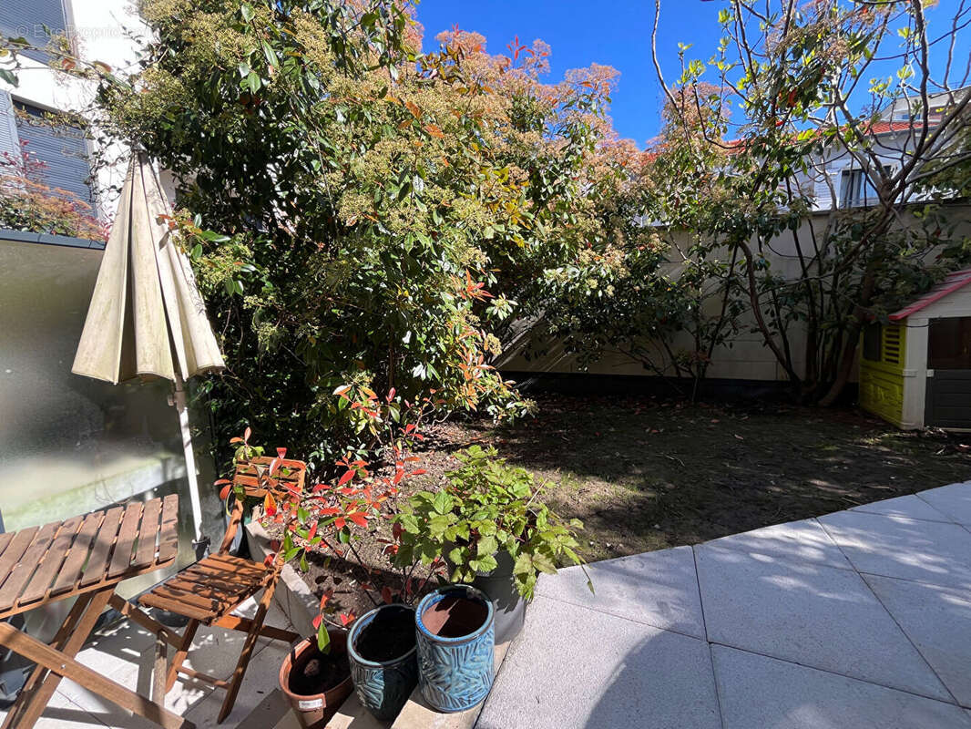 Appartement à SURESNES