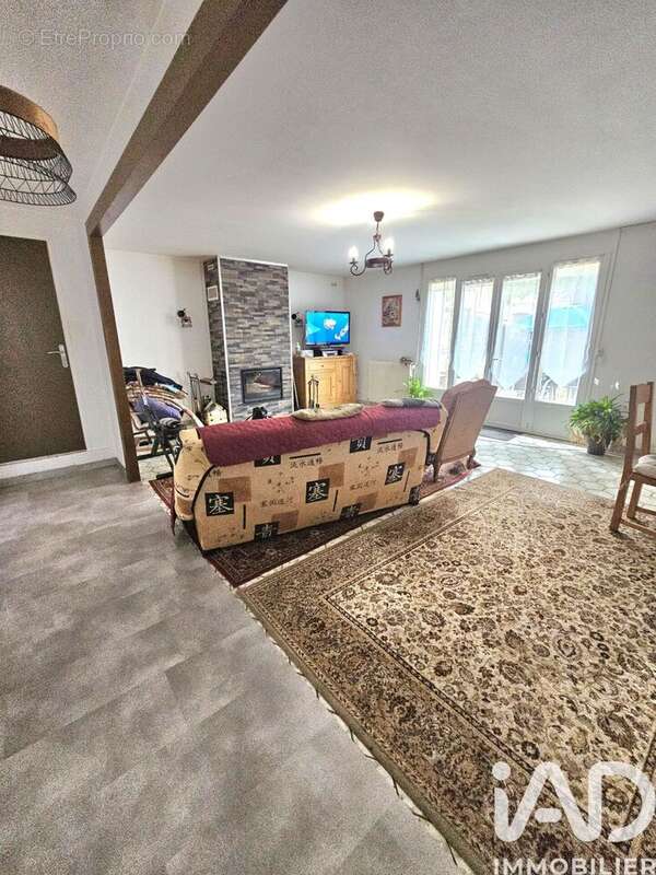 Maison 183 m² à Pleine-Selve  - photo 5