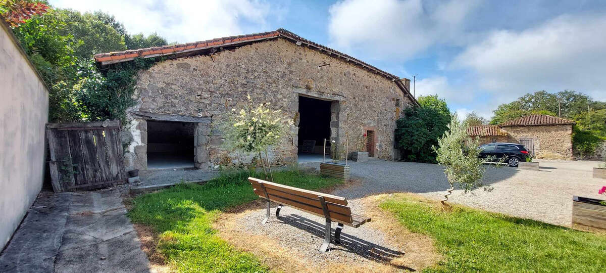 Maison à ESSE