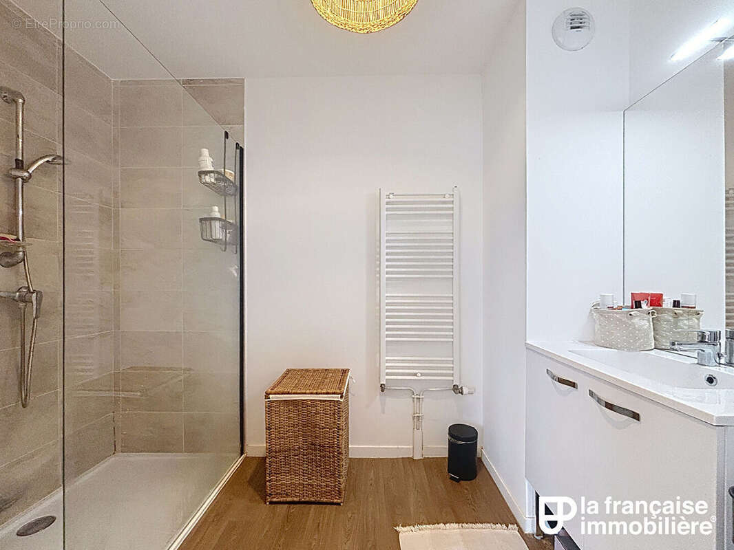 Appartement à LE RHEU