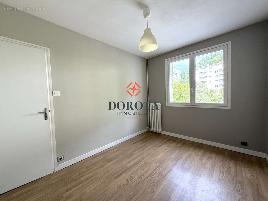 Appartement à DOMENE