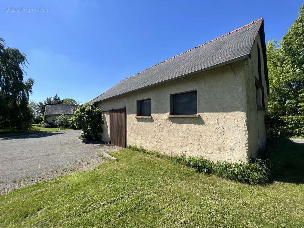Maison 280 m² à Domloup  - photo 5