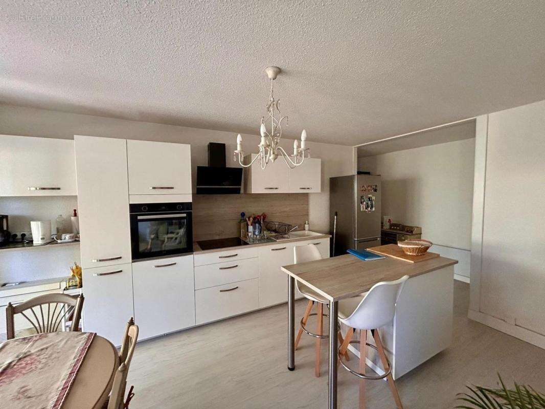 À vendre – appartement 4 pièces 77m2 rénové à fréjus - photo 4