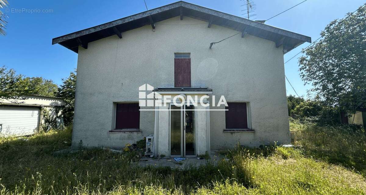 Auterive - maison a renover avec grand terrain - photo 3