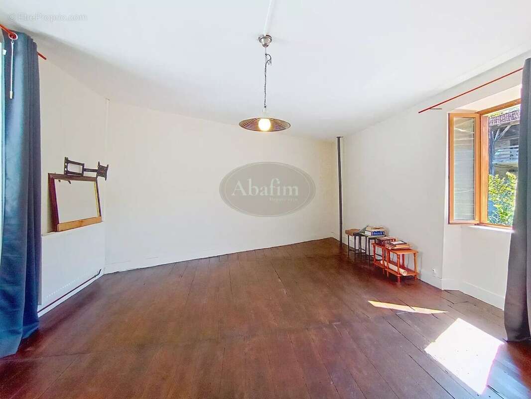 Maison à LA BASTIDE-DU-SALAT