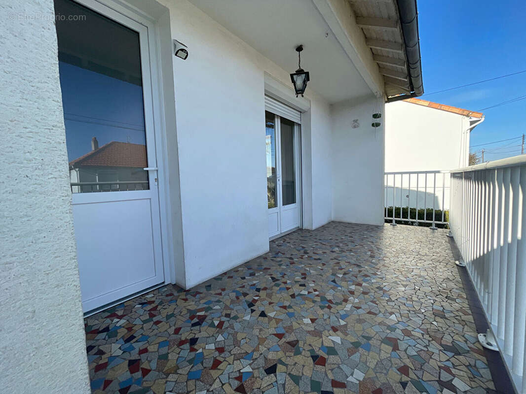 Maison à MIGNE-AUXANCES