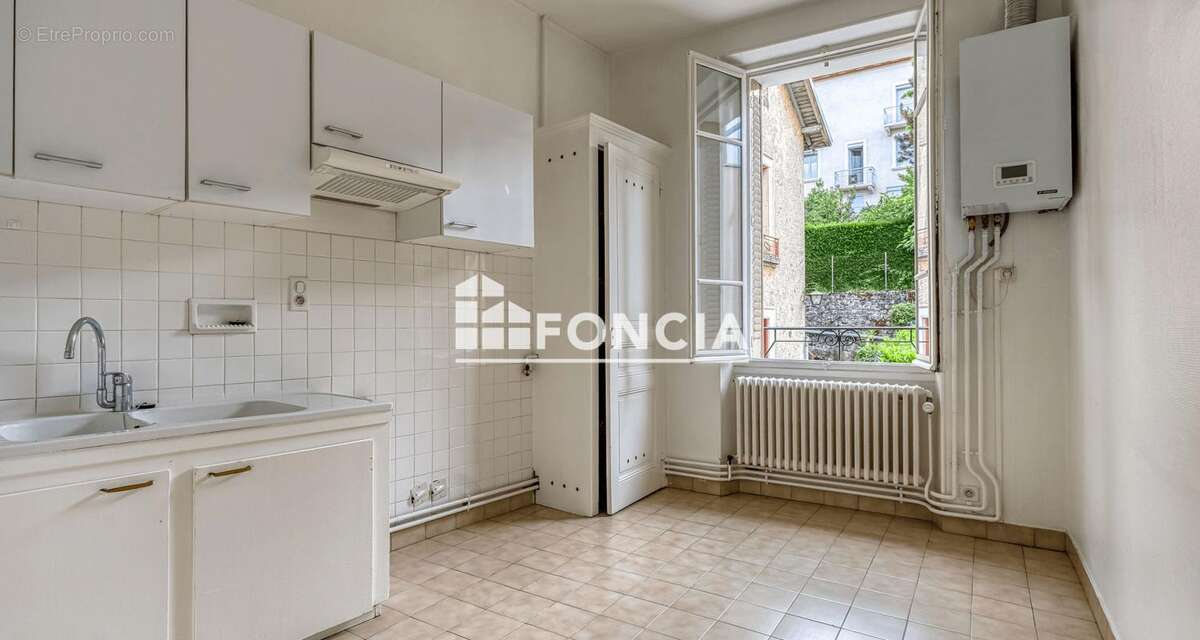 Appartement à AIX-LES-BAINS
