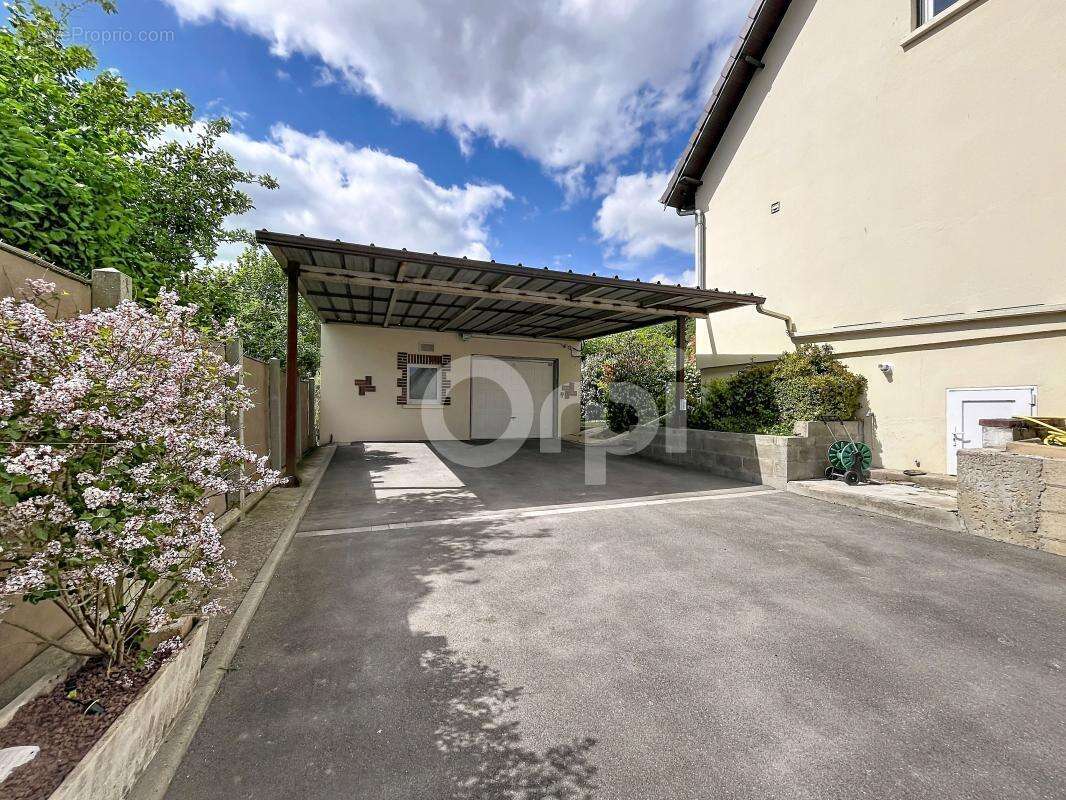 Maison à CLERMONT