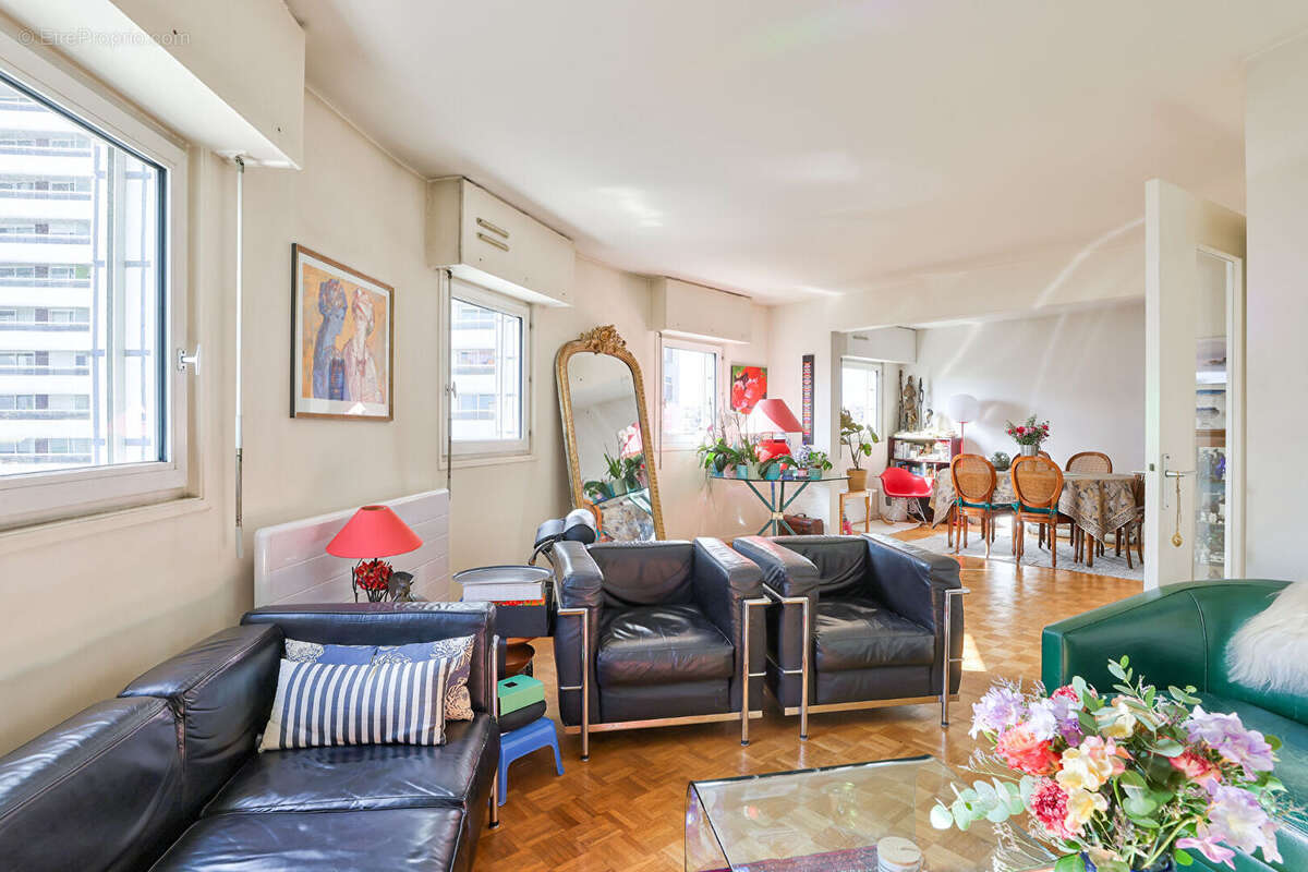 Appartement à PARIS-15E