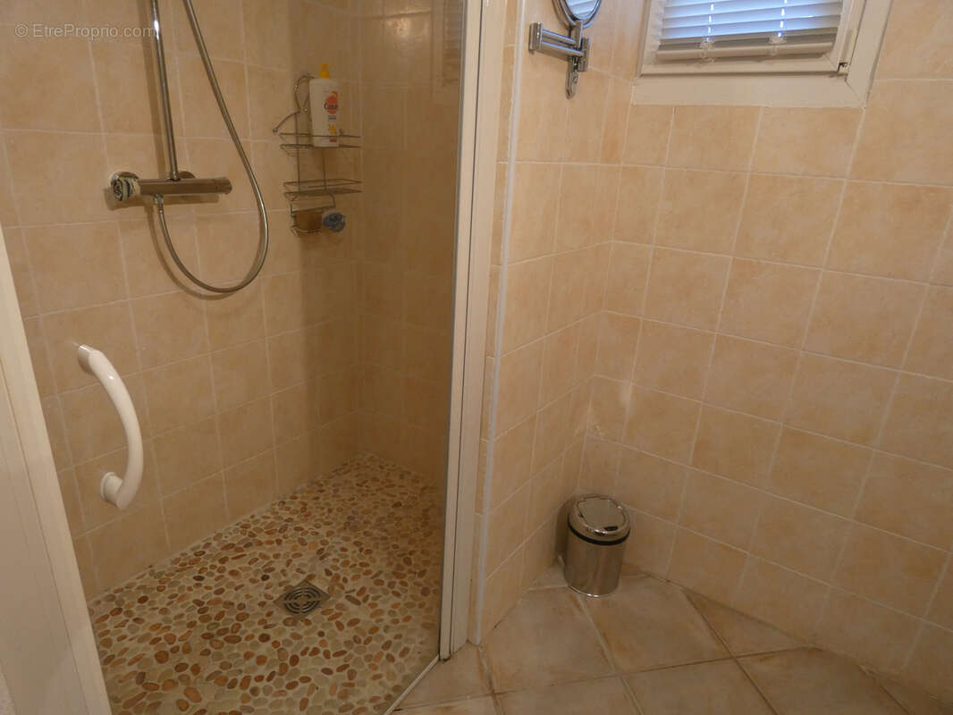 Maison à LA VERNAREDE