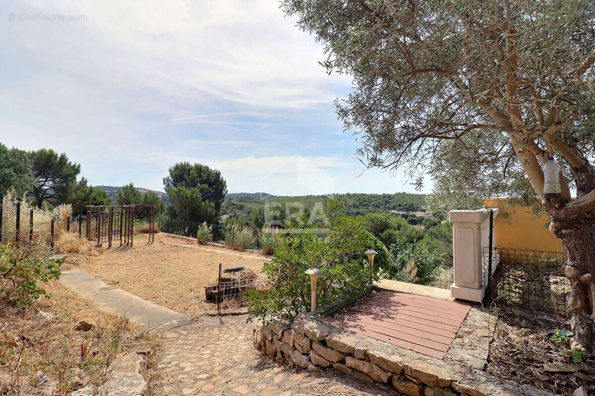 Maison à ENSUES-LA-REDONNE