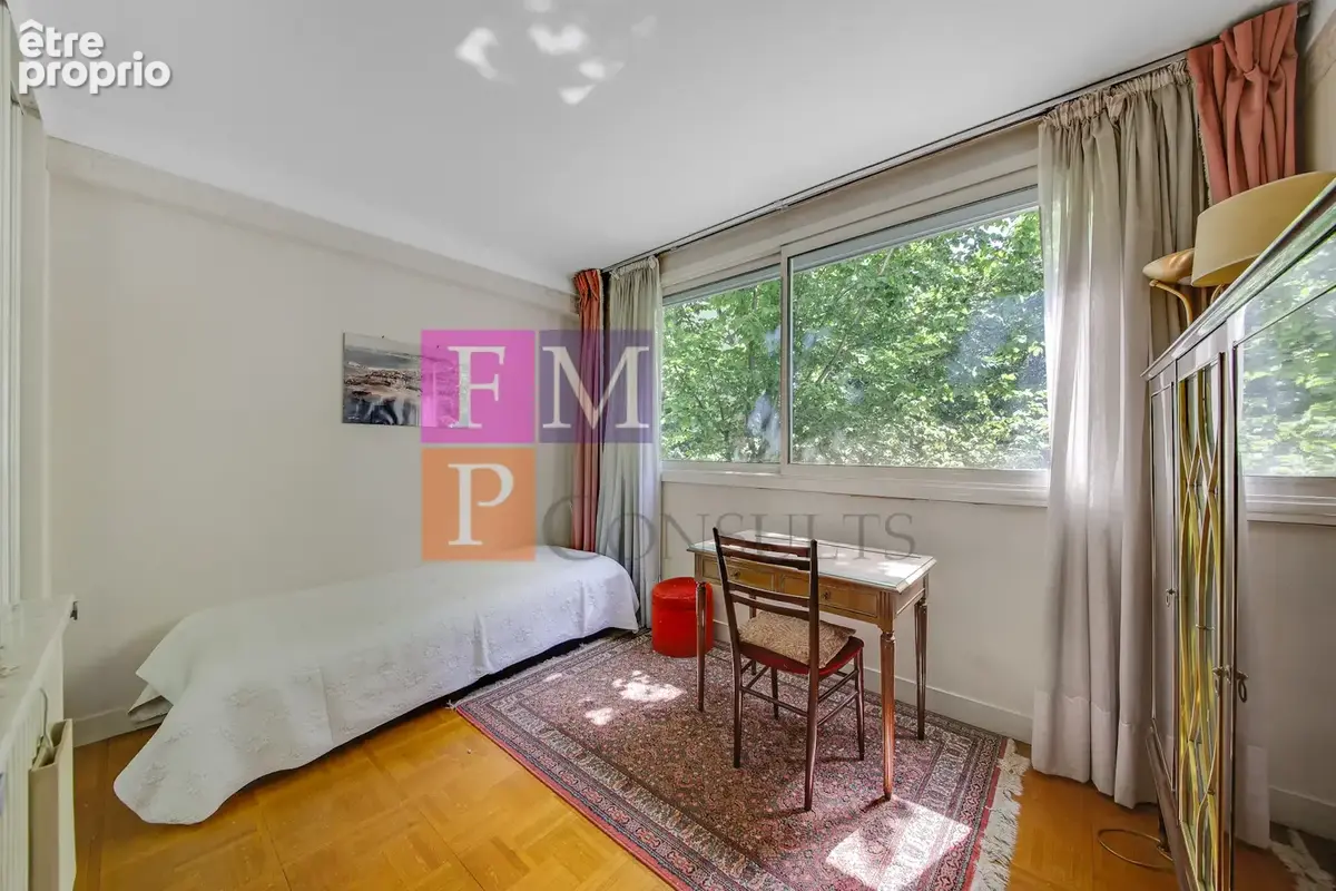 Appartement lumineux de 4 pièces avec balcon   Parking - Cave-Paris 12e, Avenue de Saint-Mandé - photo 7