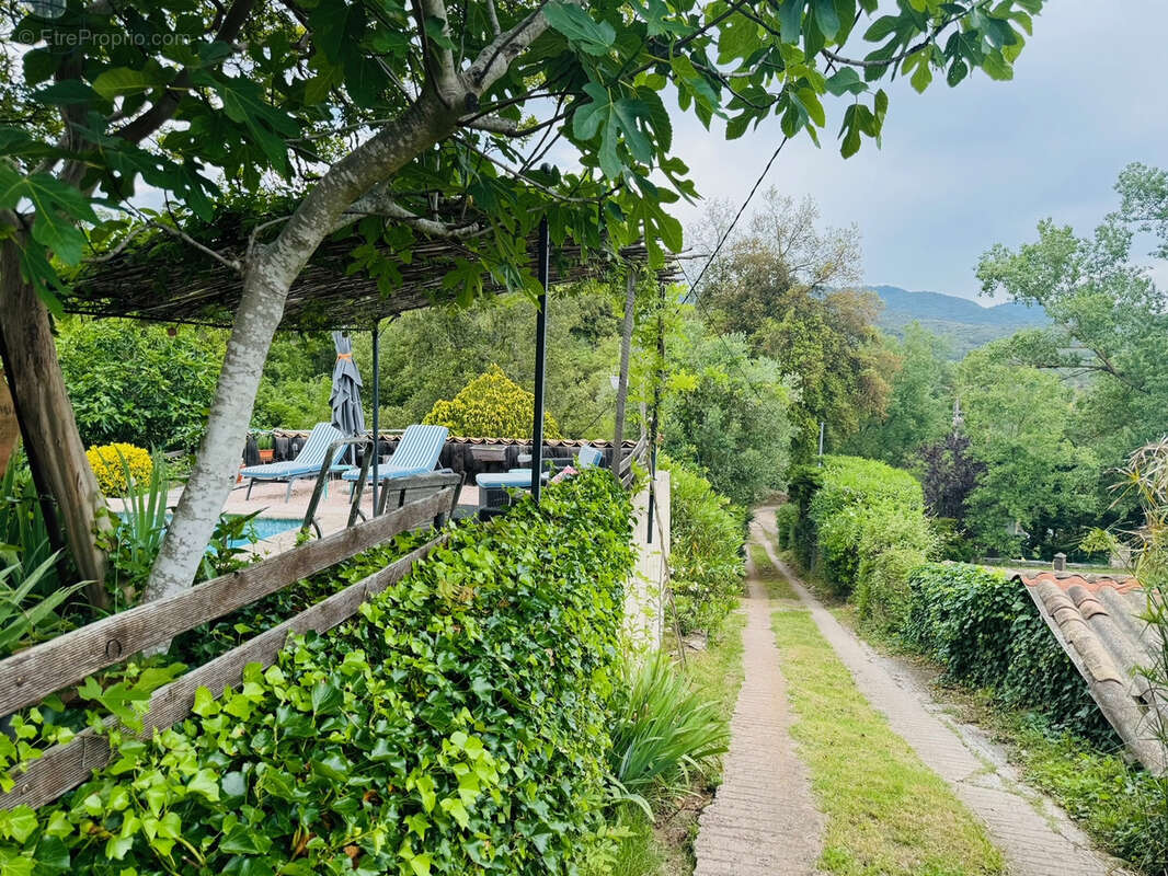 Maison à LES ADRETS-DE-L'ESTEREL