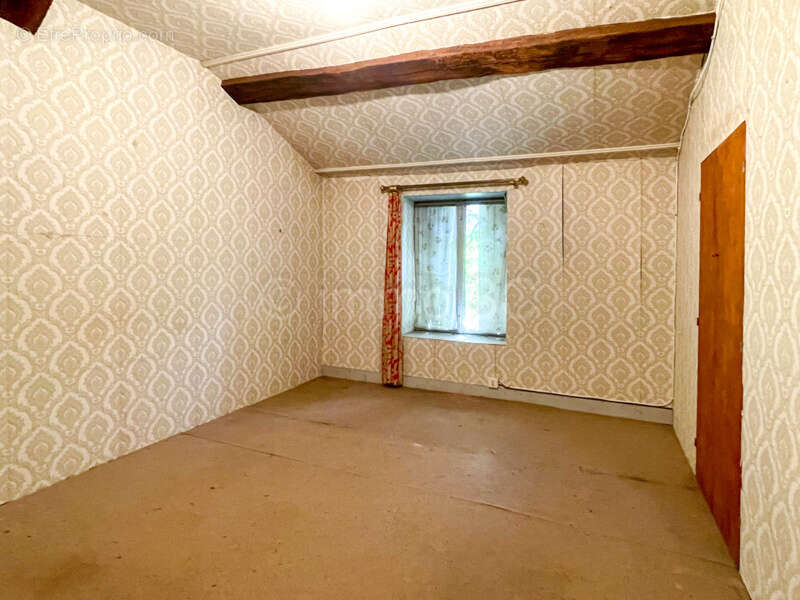 Maison à SAUZE-VAUSSAIS