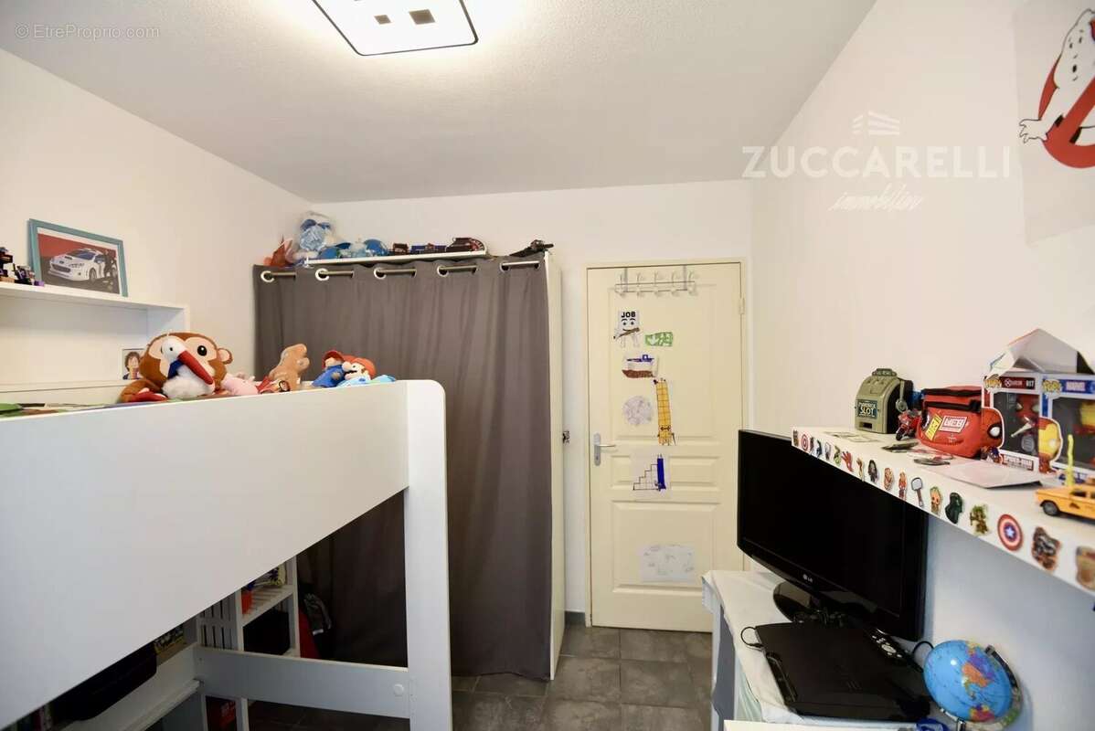 Appartement à SAINT-MARTIN-DU-VAR