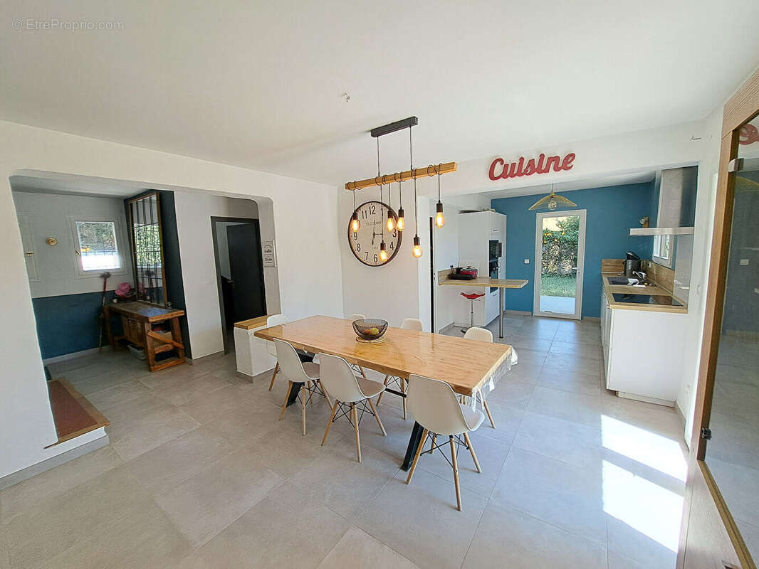 Maison à MALAUCENE