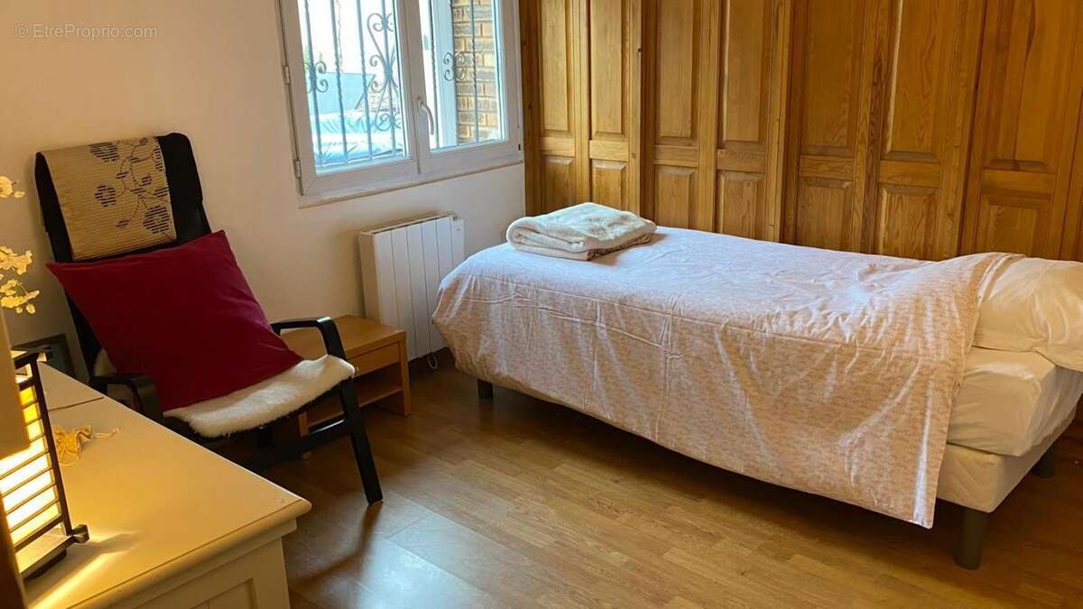Maison à PARVILLE