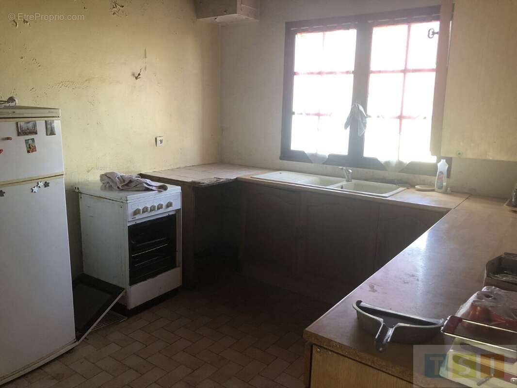 Maison à AVEZAC-PRAT-LAHITTE