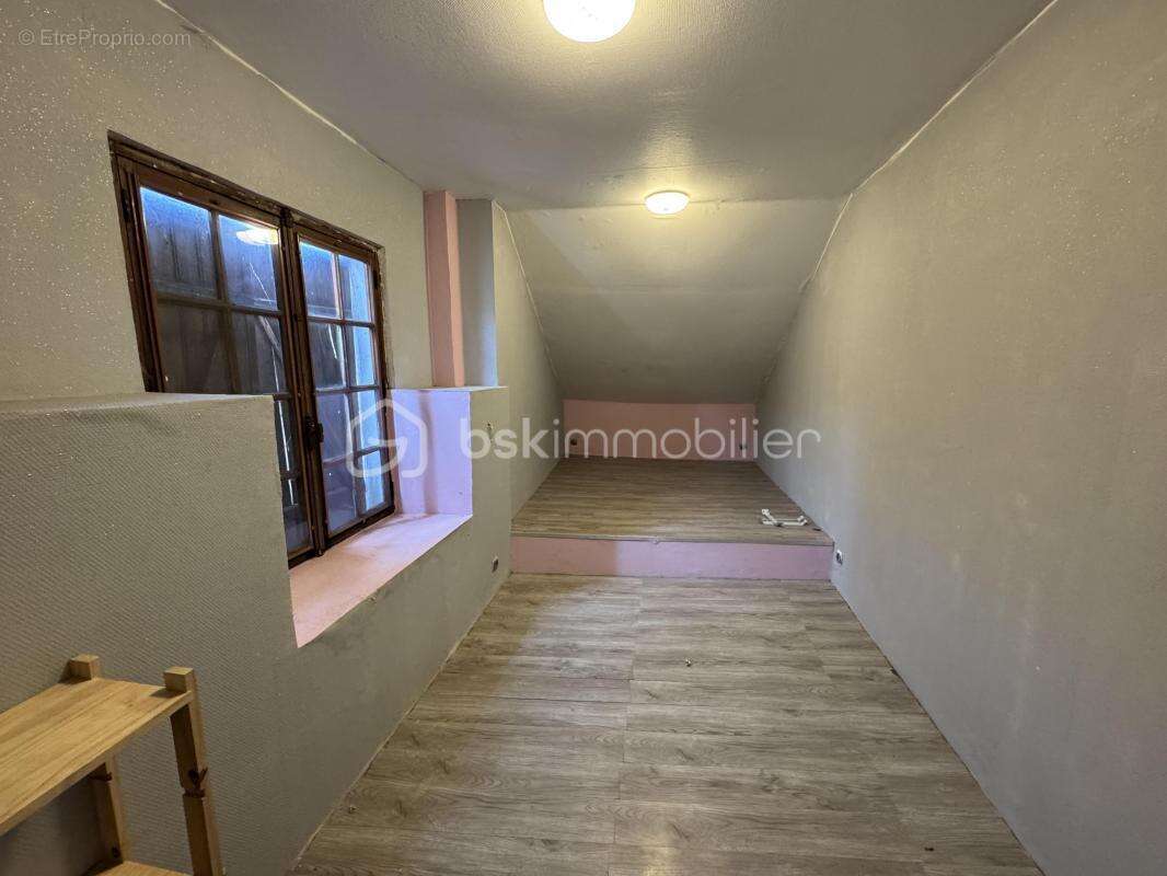 Maison familiale 106 m² – 4 chambres – Jardin 763 m² – Dépendances – Loches-sur-Ource - photo 5