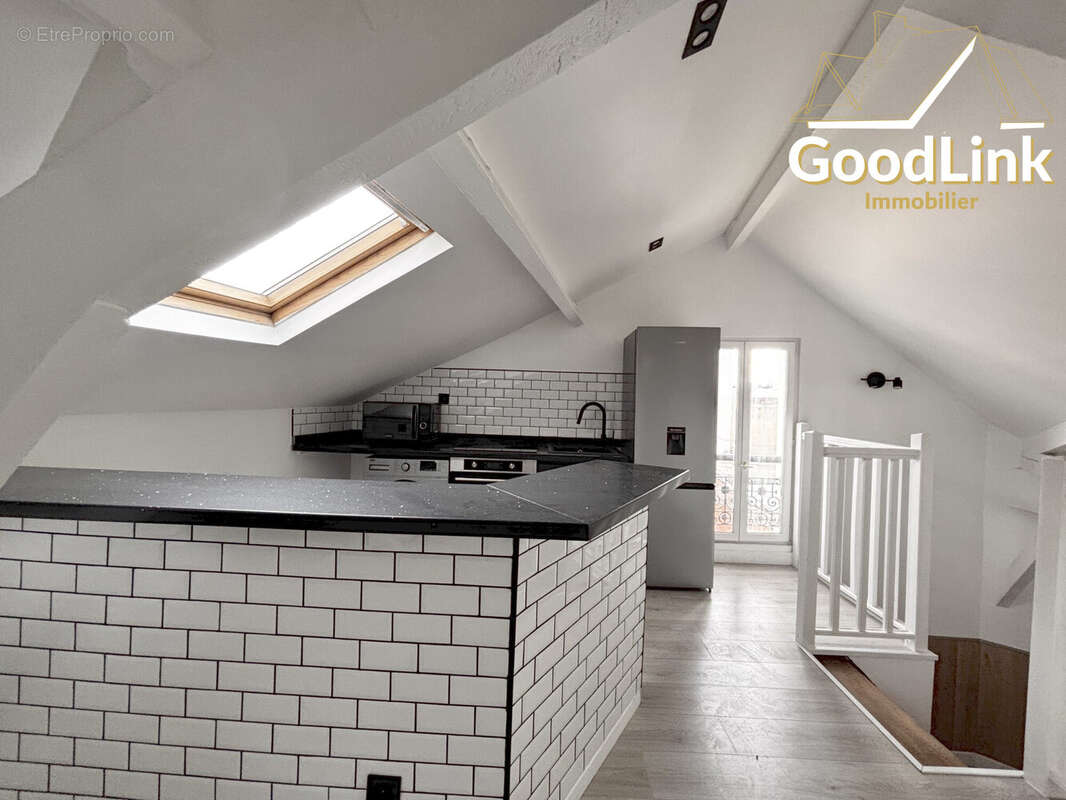Appartement à AUBERVILLIERS