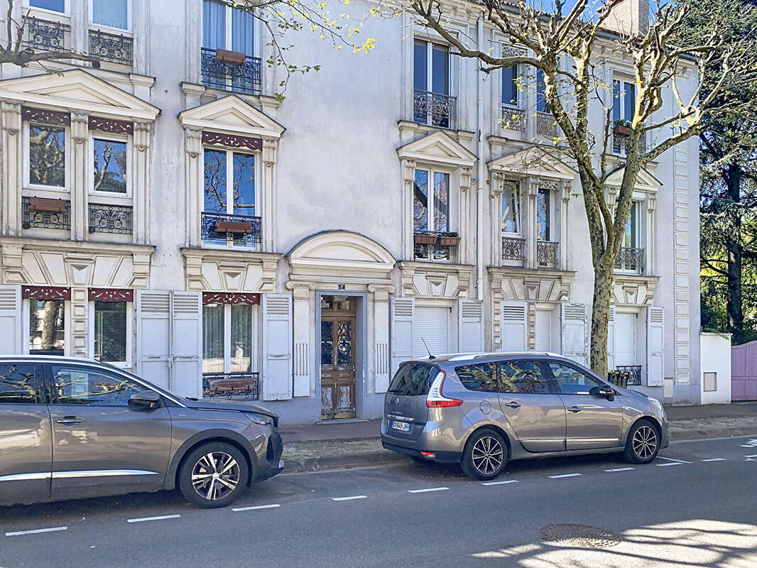 Appartement à SAINT-MAUR-DES-FOSSES