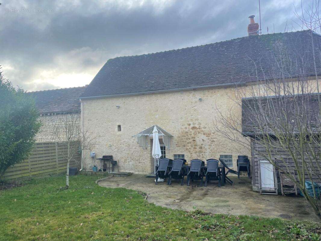 Maison à LA MESNIERE