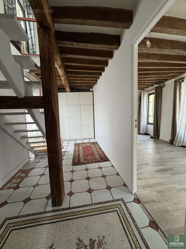 Appartement à VILLE-D'AVRAY