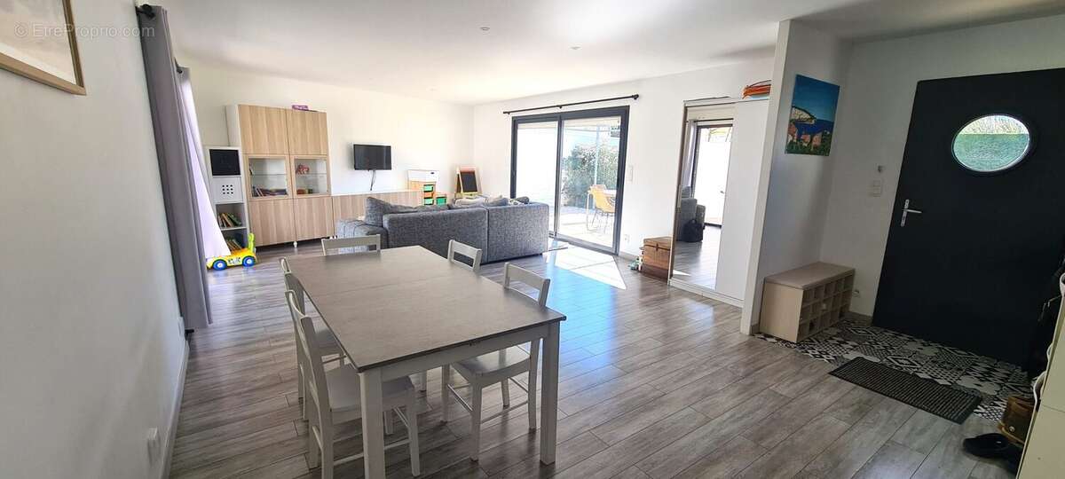 Maison à LE GUE-D'ALLERE