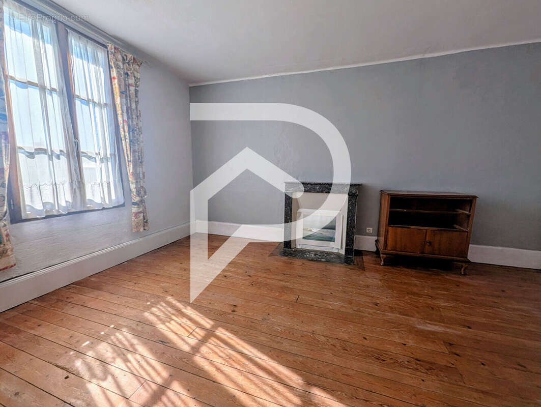 Maison à AMBLAINVILLE