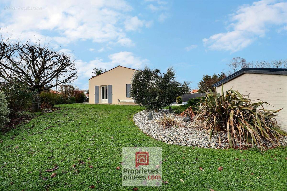 Maison à TONNAY-CHARENTE