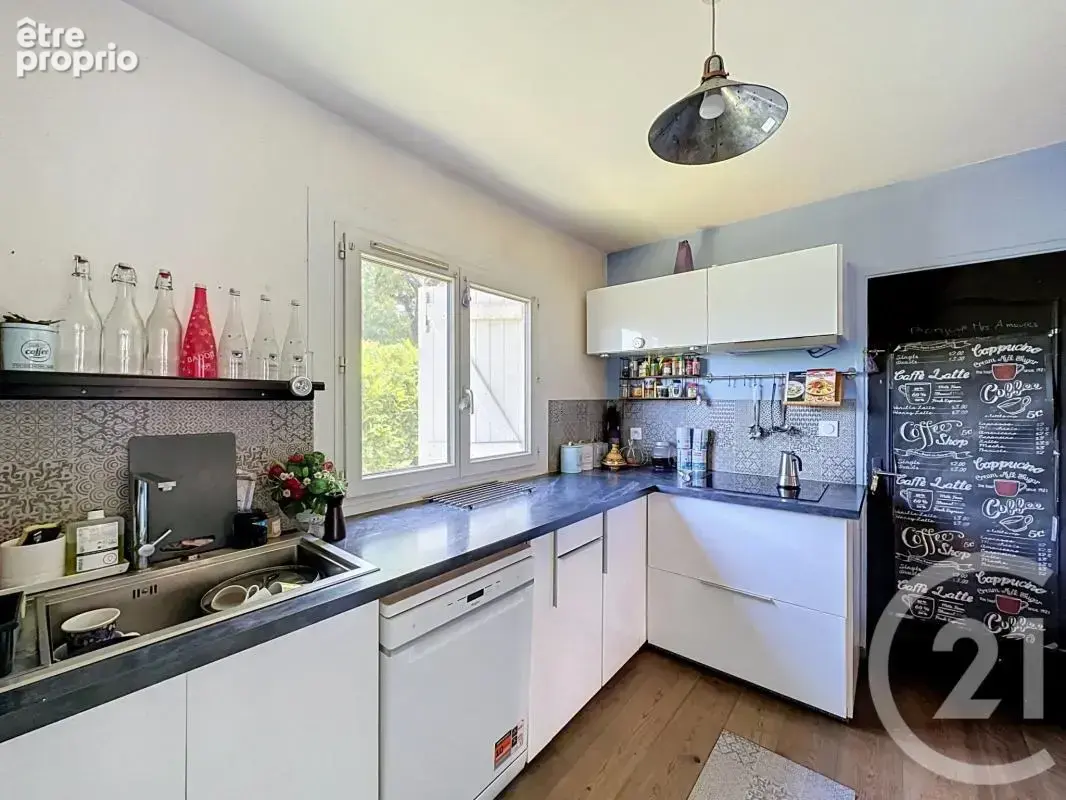 Maison 116 m² à Saint-Priest  - photo 8