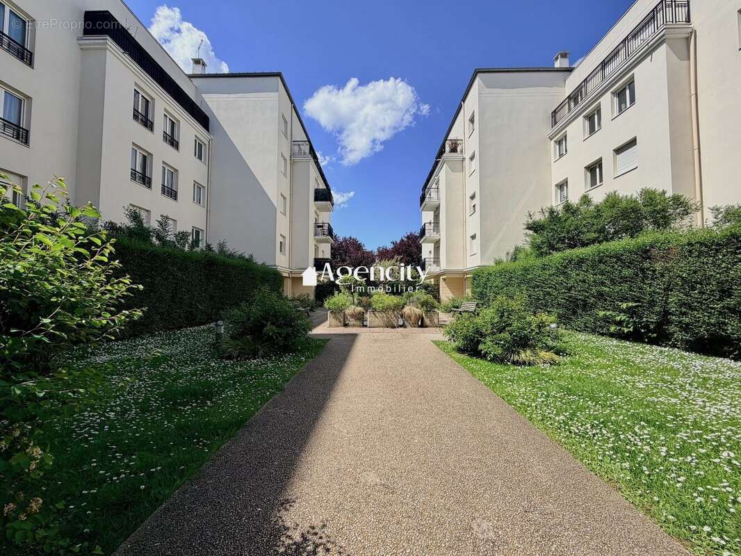 Appartement à SERRIS